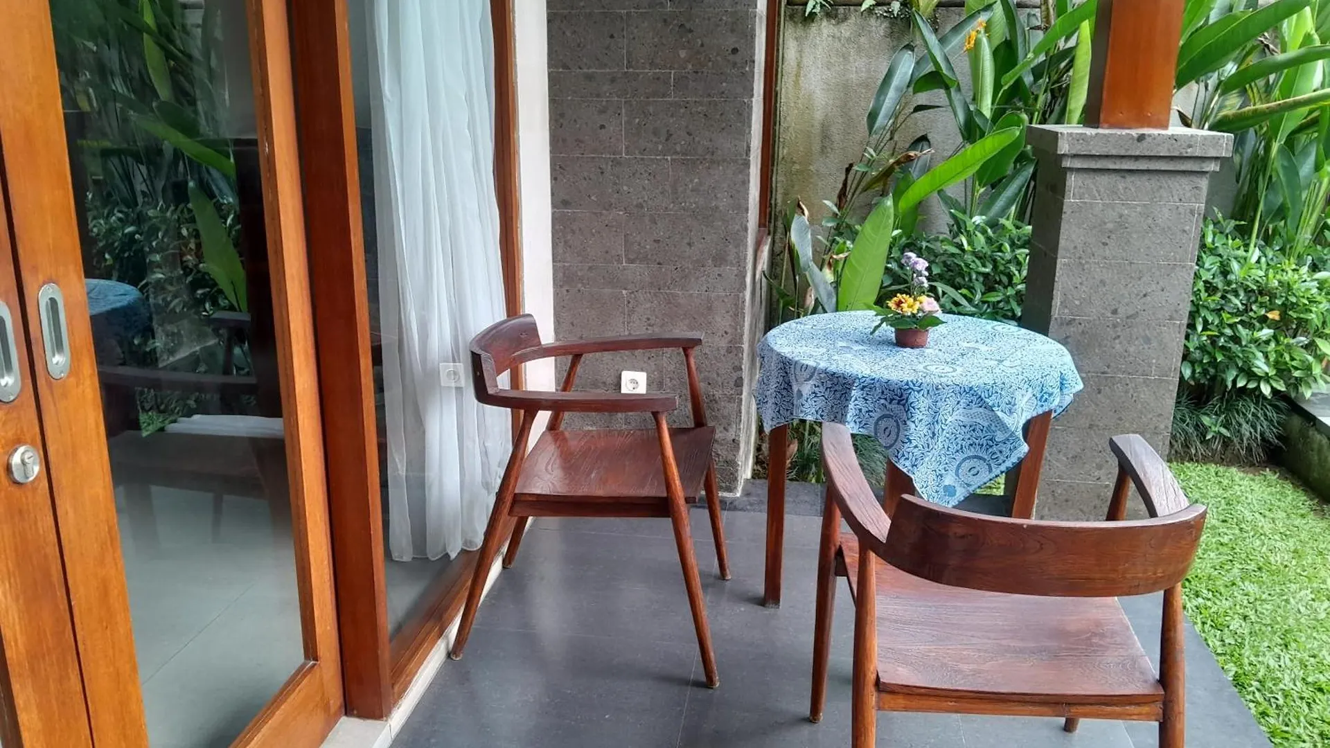 Poka Ubud Hidden Paradise & Spa By Eps Отель Убуд